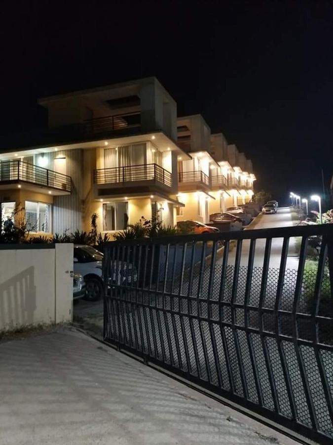 ROYAL MEADOWS - IGATPURI Bungalow B Bagian luar foto