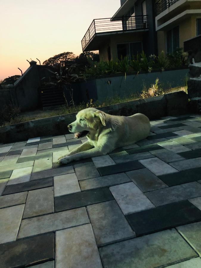 ROYAL MEADOWS - IGATPURI Bungalow B Bagian luar foto