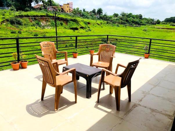 ROYAL MEADOWS - IGATPURI Bungalow B Bagian luar foto