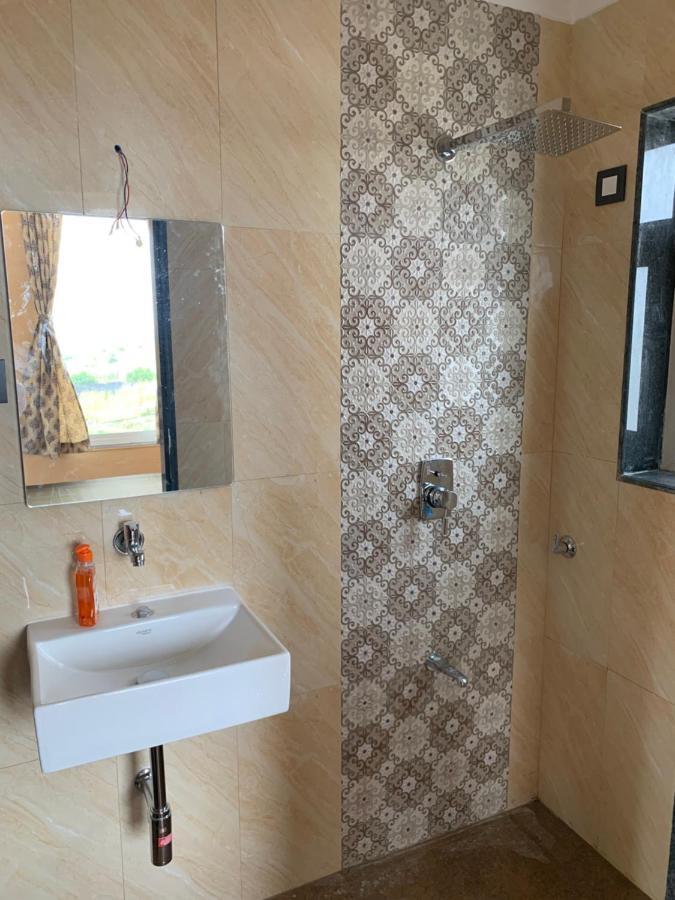 ROYAL MEADOWS - IGATPURI Bungalow B Bagian luar foto